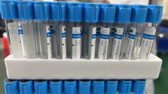 OEM 100 ชิ้น / แร็คขวดทดสอบเลือด Addictive Clot Activator / โซเดียมซิเตรต / เฮปาริน / ฟลูออไรด์